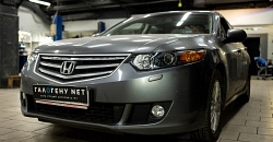 Honda Accord 8 - замена линз в фарах на бигалогенные линзы GNX Hella 3R 