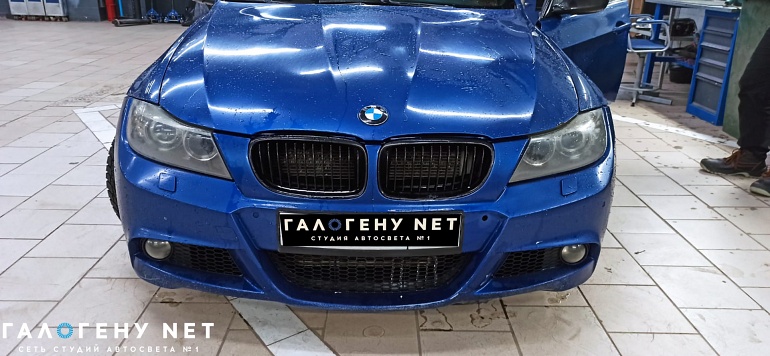 BMW E90 рестайлинг - замена линз в фарах на biled модули Aozoom Dragon Knight, восстановление прозрачности стёкол, шлифовка стёкол абразивом, бронирование фар антигравийной плёнкой