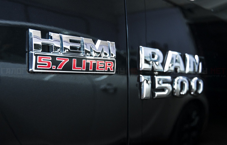 Dodge RAM — замена линз на биксенон Hella 3R, используя рамку, напечатанную на 3D принтере