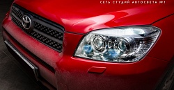 Toyota RAV4 — квадробилед! Установка четырех светодиодных линз Optima BiLED Adaptive Series