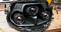 BMW K1300S - установка биксеноновых модулей Hella 3R, Morimoto Mini H1 в галогенные отражатели фары, покраска в черный мат