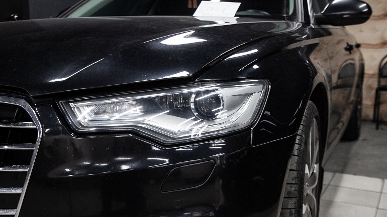 Audi A6 C7 2014 - замена стекол и бронь фар полиуретановой пленкой