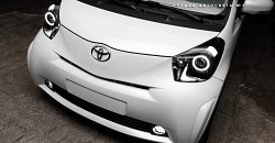 Toyota IQ — замена линз на бидиодные модули Koito Bi-LED, установка авторских светодиодных ангельских глазок ДХО, ПТФ Osram LEDriving FOG PL/F1 Silver, покраска фар, бронирование стекол пленкой SunTek