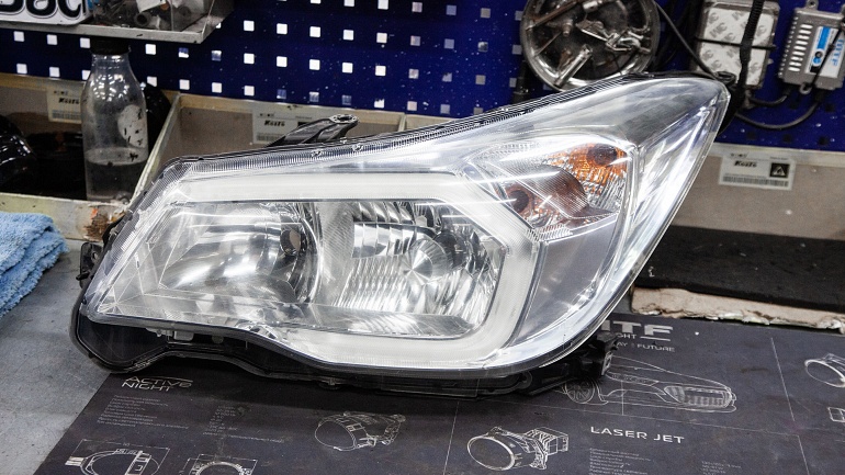 Subaru Forester 2013 - замена ксеноновых ламп, восстановление прозрачности стекол и бронь фар 