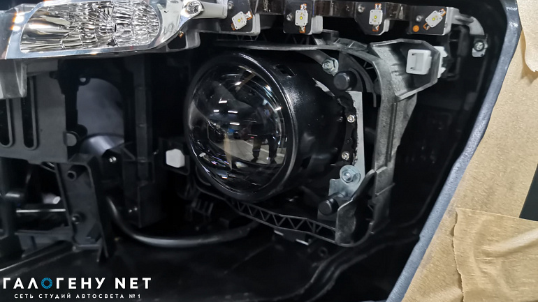 Audi Q5 - замена линз в фарах на biled модули Aozoom Dragon Knight, восстановление прозрачности стёкол фар