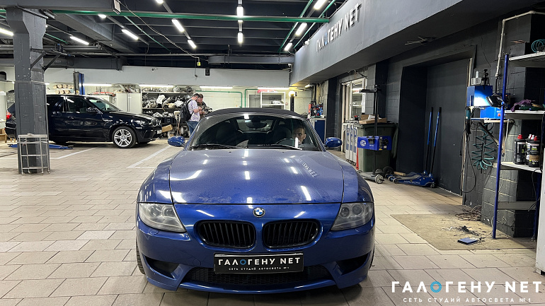 BMW Z4 (E85/E86) - полный детейлинг фар, восстановление прозрачности стёкол фар, бронирование фар антигравийной плёнкой
