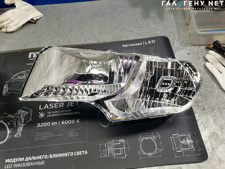 Nissan Pathfinder R52 - установка biled модулей Aozoom Dragon Knight в отражатель в фарах, восстановление прозрачности стёкол фар, бронирование фар антигравийной плёнкой