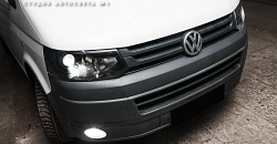 Volkswagen Multivan T5 — установка биксеноновых модулей Hella 3R в галогенный отражатель, покраска масок в черный матовый цвет, установка защитной сетки в бампер