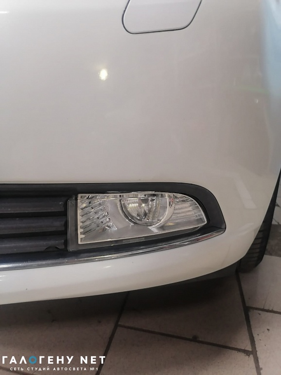 Opel Insignia - детейлинг фар, замена стёкол фар, бронирование фар и ПТФ полиуретановой плёнкой
